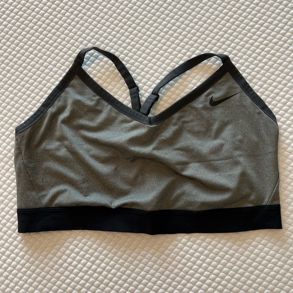 Nike pro sports Bra - Picture 1 of 2